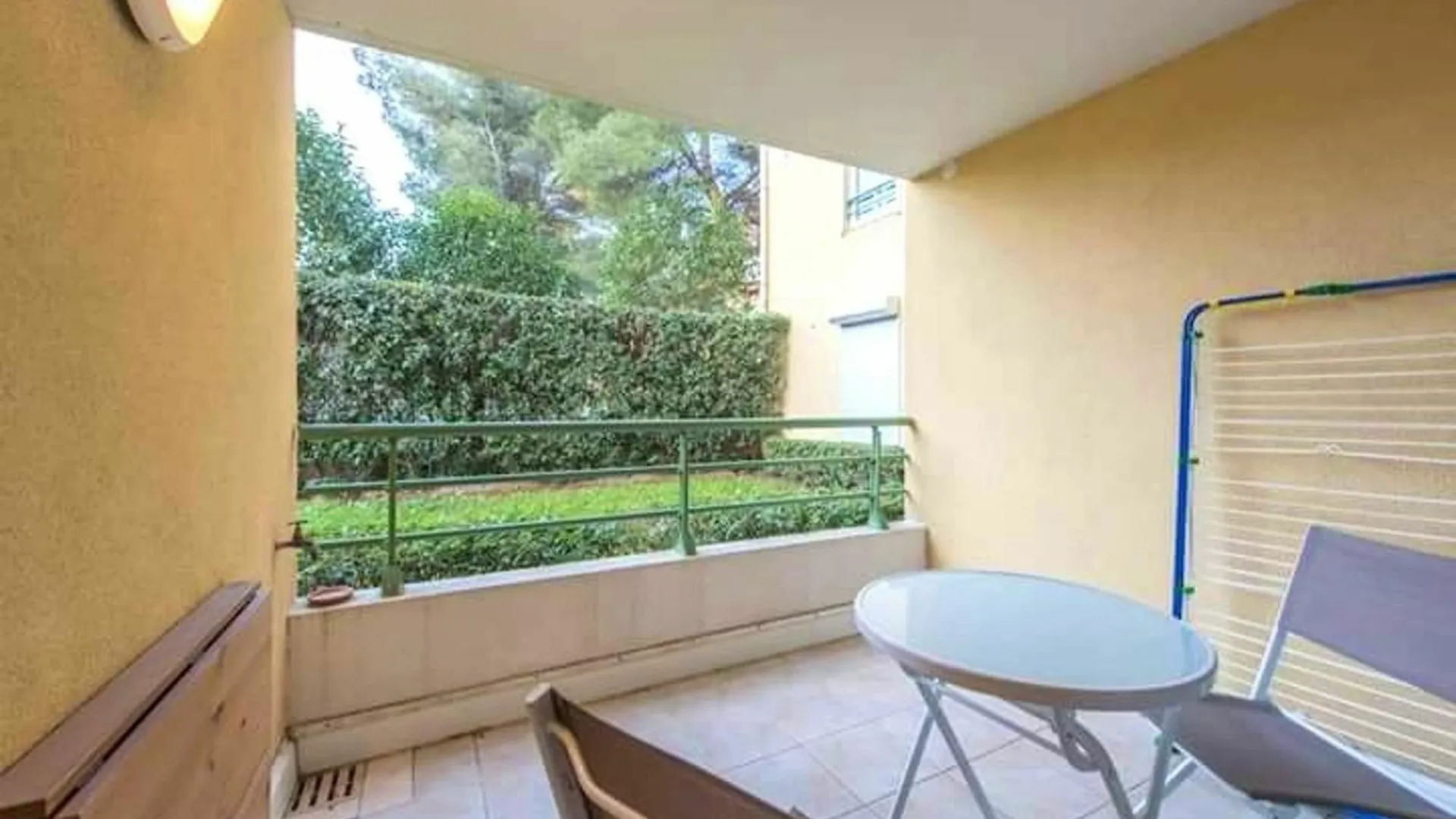 Apartment With One Bedroom In Saint-Raphael, With Enclosed Garden - 10